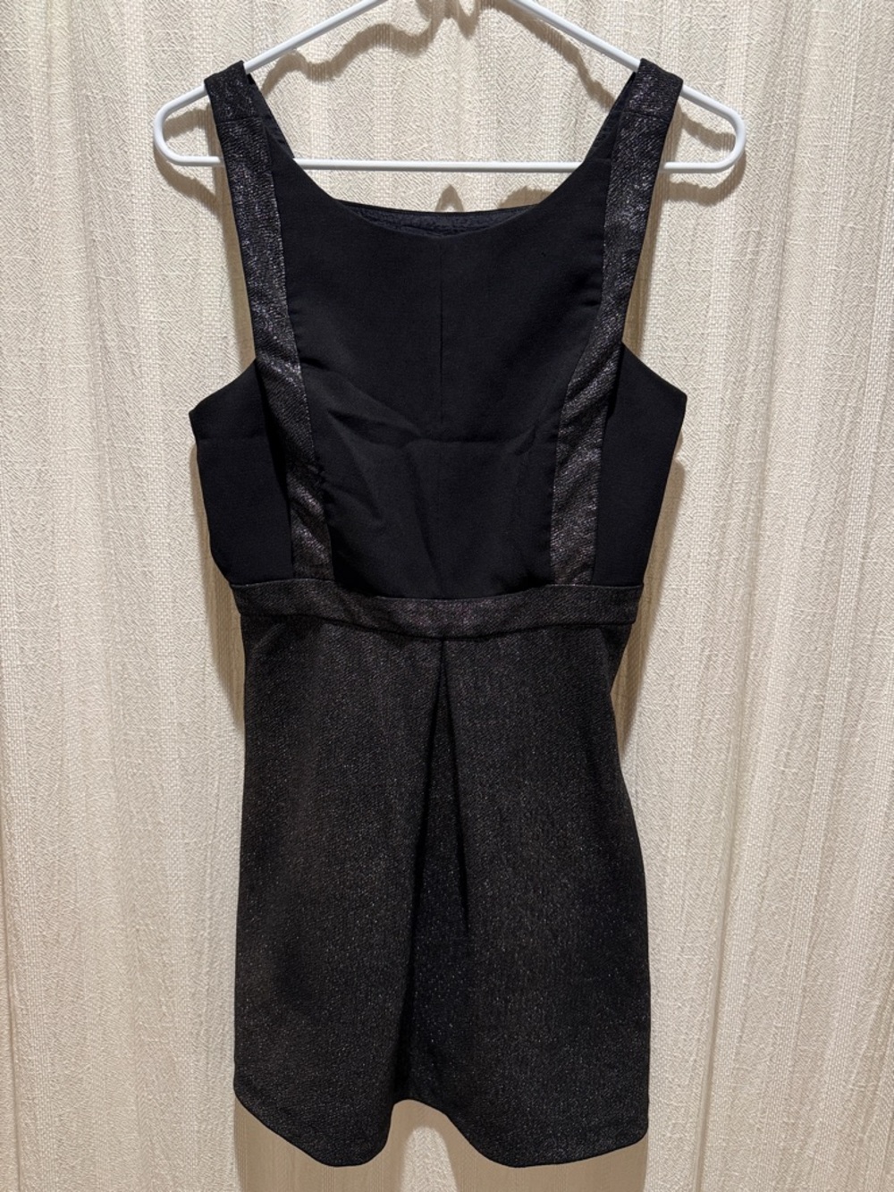 Black Sleeveless A-Line Dress - Elegant Evening Wear